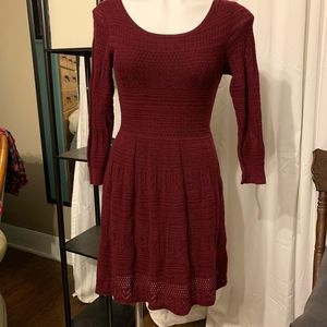 ⭐️💥 American Eagle Outfitters Dress⭐️💥 Perfect dress for the Holidays!!